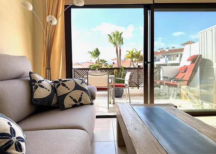 Albatros Oasis Park Ocean, Teide View, Heated Swimming Pool Apartment San Miguel de Abona