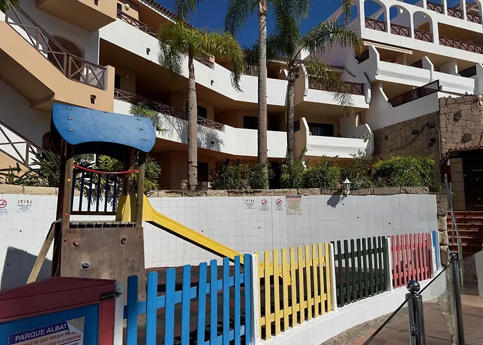 Albatros Oasis Park Ocean, Teide View, Heated Swimming Pool アパート