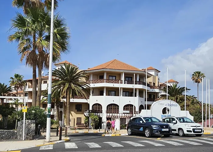アパート Albatros Oasis Park Ocean, Teide View, Heated Swimming Pool サンミゲル・デ・アボナ